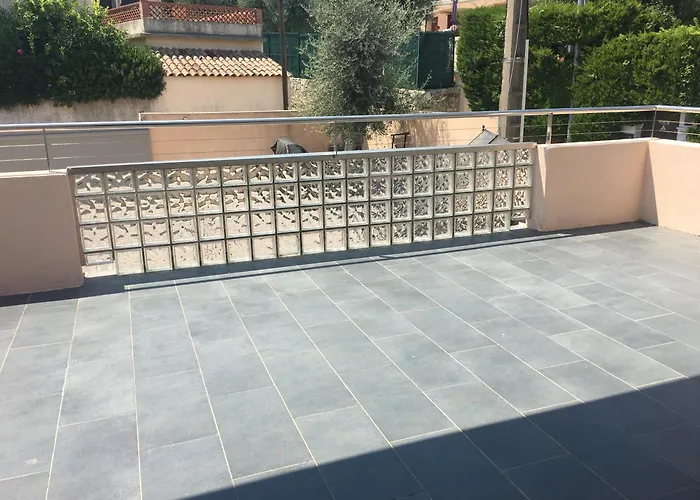 Mayanne Les Pins * ז'ואן-לה-פינס