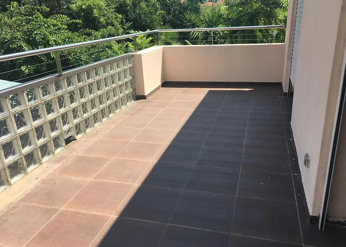 Mayanne Les Pins ז'ואן-לה-פינס