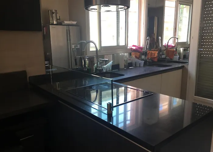 Mayanne Les Pins ז'ואן-לה-פינס